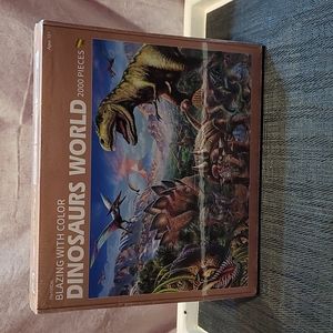Blazing with color Dinosaurs World 2000 pieces Puzzle Ages 12+